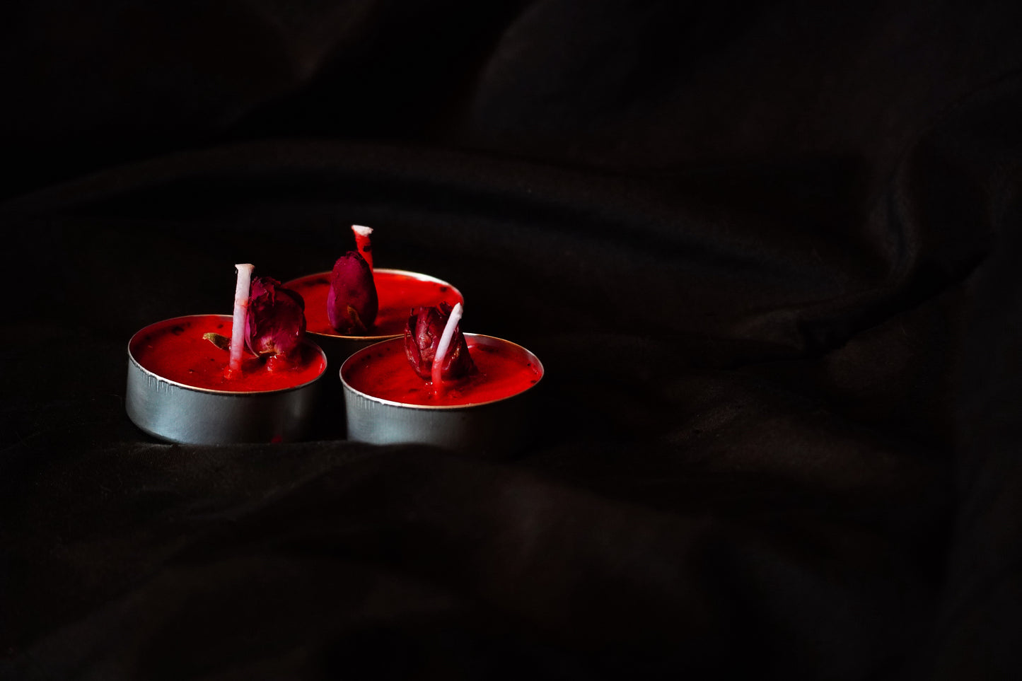 Bleeding Rose Candles